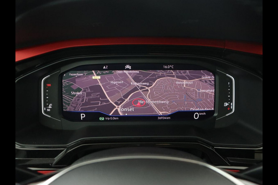 Volkswagen Polo 1.0 TSI Beats | Origineel NL | Virtual Cockpit | Carplay | Parkeerhulp | Adaptive cruise | Navigatie | Climate control | Beats Audio | Getint glas