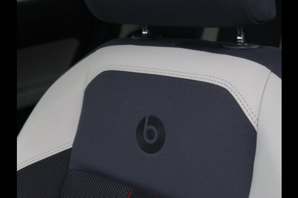 Volkswagen Polo 1.0 TSI Beats | Origineel NL | Virtual Cockpit | Carplay | Parkeerhulp | Adaptive cruise | Navigatie | Climate control | Beats Audio | Getint glas