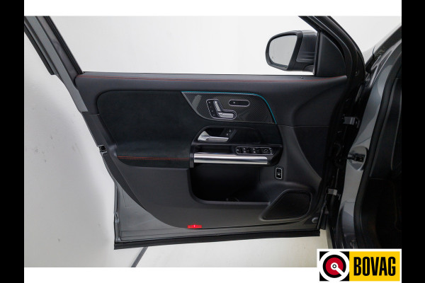 Mercedes-Benz GLA 250 e AMG Line | Panoramadak | Elektrisch verstelbare Sportstoelen | Stoelverwarming Cruise. Camera, Navigatie, Sfeerverlichting, Led+, Zitkinematica, Focal Audio