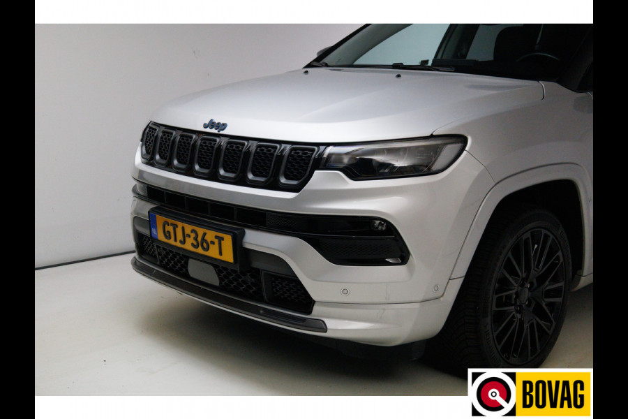 Jeep Compass 4xe 240 Plug-in Hybrid Electric S | Leer | 19 Inch All-season | Stoel- Stuurverwarming Navigatie, Adaptive Cruise, Elektrische achterklep, Camera