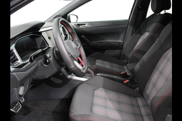 Volkswagen Polo 2.0 TSI GTI Automaat | Apple Carplay / Android Auto | Parkersensoren V+A | Park Assist | Dodehoek Assistent | Adaptive Cruise Control | Verwarmde Voorstoelen | DAB+