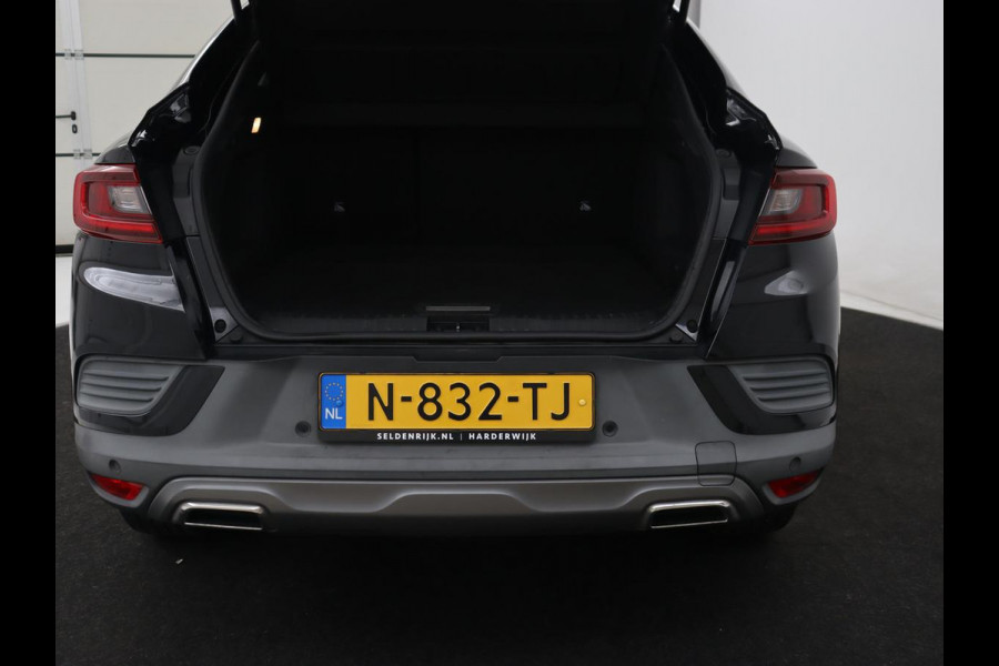Renault Arkana 1.6 E-Tech Hybrid 145 R.S. Line | Panoramadak | Leder/Alcantara | Adaptive cruise | Stoelverwarming | Carplay | Camera | Park Assist | Navigatie | Full LED | Sfeerverlichting