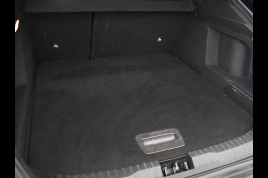 Renault Arkana 1.6 E-Tech Hybrid 145 R.S. Line | Panoramadak | Leder/Alcantara | Adaptive cruise | Stoelverwarming | Carplay | Camera | Park Assist | Navigatie | Full LED | Sfeerverlichting