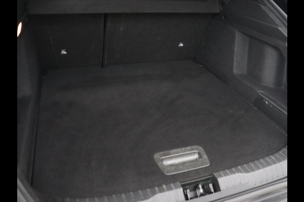 Renault Arkana 1.6 E-Tech Hybrid 145 R.S. Line | Panoramadak | Leder/Alcantara | Adaptive cruise | Stoelverwarming | Carplay | Camera | Park Assist | Navigatie | Full LED | Sfeerverlichting