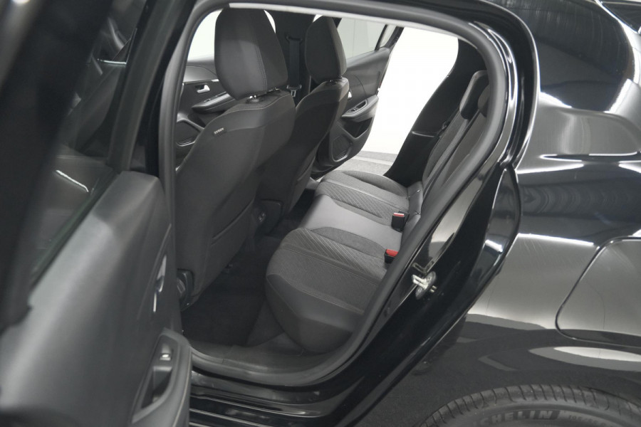 Peugeot 208 PureTech 100 Allure | Parkeersensoren | Navigatie | Apple Carplay