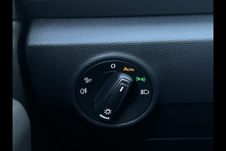 Volkswagen T-Roc 1.5 TSI Style | Trekhaak | ACC | IQ Light | CarPlay | DAB+ | ErgoActive