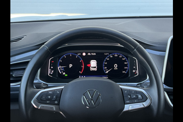 Volkswagen T-Roc 1.5 TSI Style | Trekhaak | ACC | IQ Light | CarPlay | DAB+ | ErgoActive