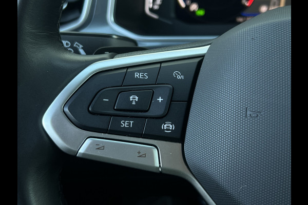 Volkswagen T-Roc 1.5 TSI Style | Trekhaak | ACC | IQ Light | CarPlay | DAB+ | ErgoActive