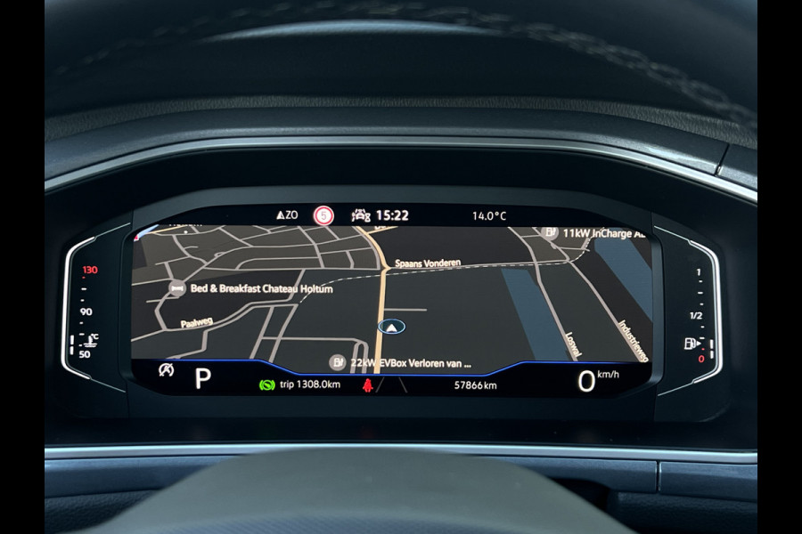 Volkswagen T-Roc 1.5 TSI Style | Trekhaak | ACC | IQ Light | CarPlay | DAB+ | ErgoActive