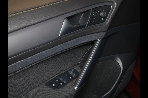 Volkswagen Golf 1.0 TSI Comfortline 116 pk | Navigatie via App | Parkeersensoren | Adaptieve cruise control | Autom. airco | App connect |