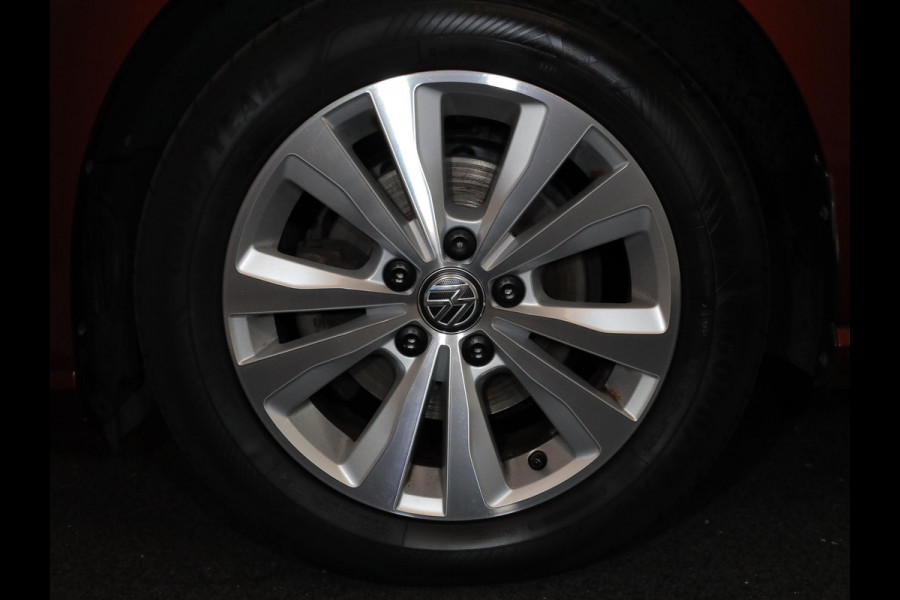 Volkswagen Golf 1.0 TSI Comfortline 116 pk | Navigatie via App | Parkeersensoren | Adaptieve cruise control | Autom. airco | App connect |