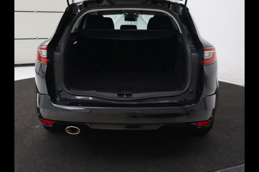 Renault Mégane 1.3 TCe Limited | Automaat | Camera | Carplay | Navigatie | Keyless | Climate control | Bluetooth | 17'' | Cruise control