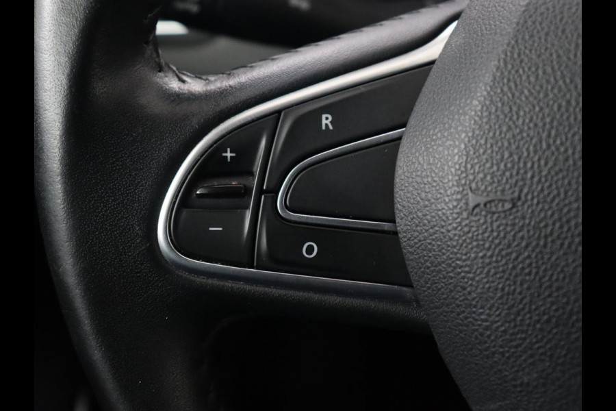 Renault Mégane 1.3 TCe Limited | Automaat | Camera | Carplay | Navigatie | Keyless | Climate control | Bluetooth | 17'' | Cruise control