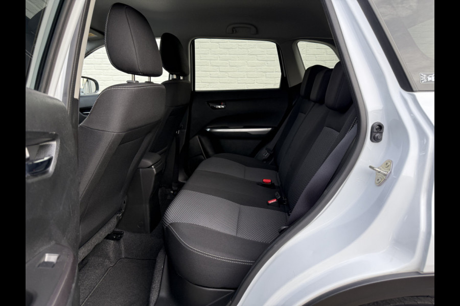 Suzuki Vitara 1.0 Boosterjet Select | Trekhaak | Navi | Camera | Clima | DAB+