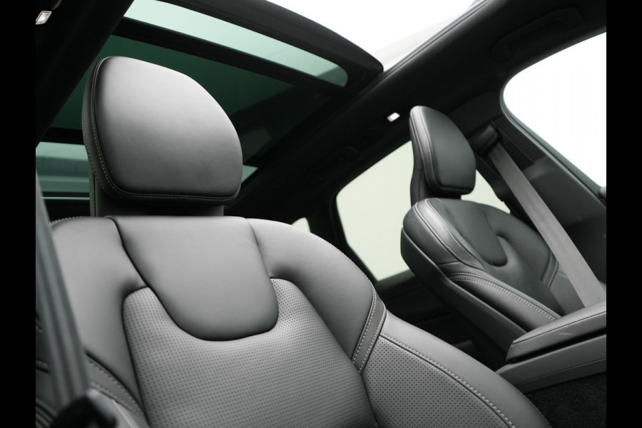 Volvo XC60 T6 Plug in Hybrid LONG RANGE AWD R-Design 350pk Dealer O.H. PHEV | Panodak | 360 Camera | Luxe Lederen Sportstoelen Memory & Ventilatie | 21" L.M | Google Maps | Keyless | Verwarmde Stoelen & Stuur | Virtual |  DAB |