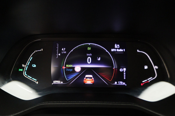 Renault Clio 1.6 E-Tech Hybrid 145 Evolution Airco, Camera, Apple Carplay, Cruise, Elektrisch Pakket, LED, PDC, 16''