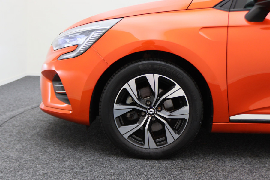 Renault Clio 1.6 E-Tech Hybrid 145 Evolution Airco, Camera, Apple Carplay, Cruise, Elektrisch Pakket, LED, PDC, 16''