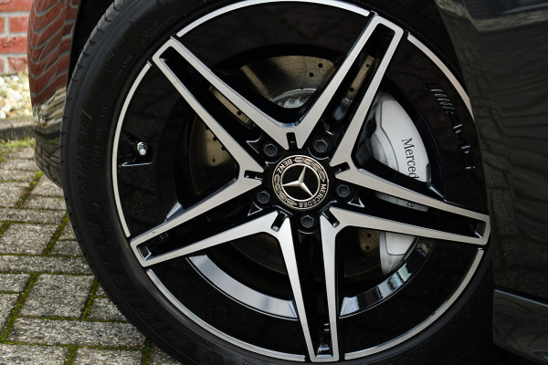 Mercedes-Benz C-Klasse Estate 300 e AMG Pano 360-camera Night-pakket