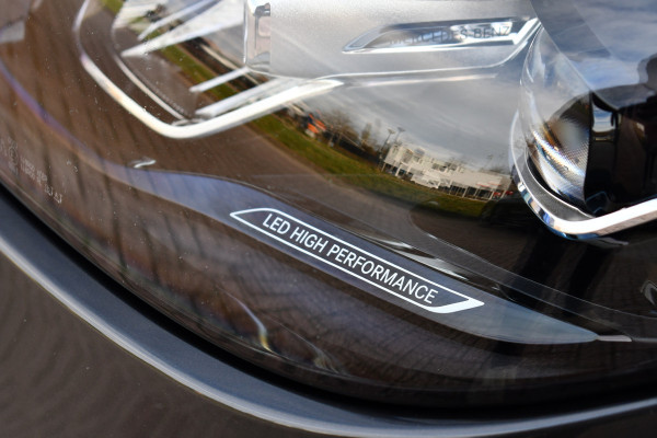 Mercedes-Benz C-Klasse Estate 300 e AMG Pano 360-camera Night-pakket