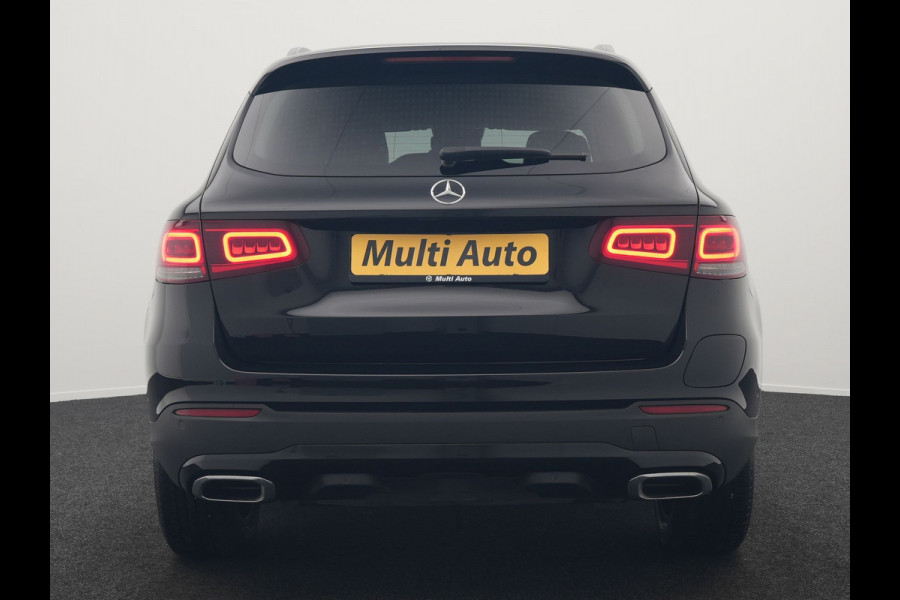 Mercedes-Benz GLC 300e 4MATIC Premium Plug In Hybrid 320pk Dealer O.H PHEV | Adaptive Cruise | Trekhaak af Fabriek | 360 Camera | Night Pakket | Sidesteps | 19"L.M | Keyless | Apple Carplay | Lederen Sportstoelen Verwarmd | Navigatie |