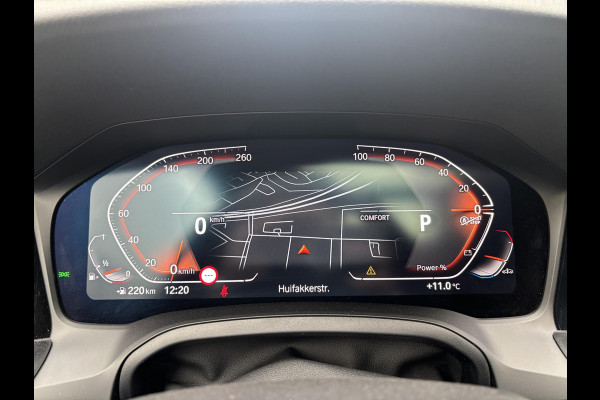 BMW 3 Serie Touring 330i xDrive High Executive M Sport Pakket Automaat / Live Cockpit Professional / Panoramadak / Trekhaak / Leder / Apple CarPlay / Harman Kardon / 19 Inch / Shadow Line / Laserlicht / Head-Up Display / M Sportremsysteem / Adaptief M-onderstel