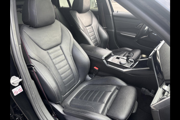 BMW 3 Serie Touring 330i xDrive High Executive M Sport Pakket Automaat / Live Cockpit Professional / Panoramadak / Trekhaak / Leder / Apple CarPlay / Harman Kardon / 19 Inch / Shadow Line / Laserlicht / Head-Up Display / M Sportremsysteem / Adaptief M-onderstel