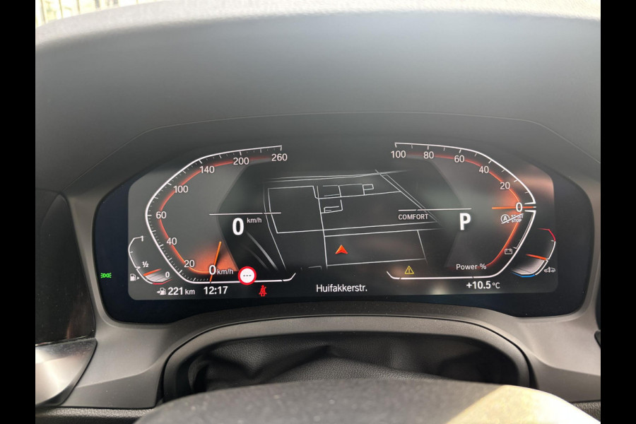 BMW 3 Serie Touring 330i xDrive High Executive M Sport Pakket Automaat / Live Cockpit Professional / Panoramadak / Trekhaak / Leder / Apple CarPlay / Harman Kardon / 19 Inch / Shadow Line / Laserlicht / Head-Up Display / M Sportremsysteem / Adaptief M-onderstel