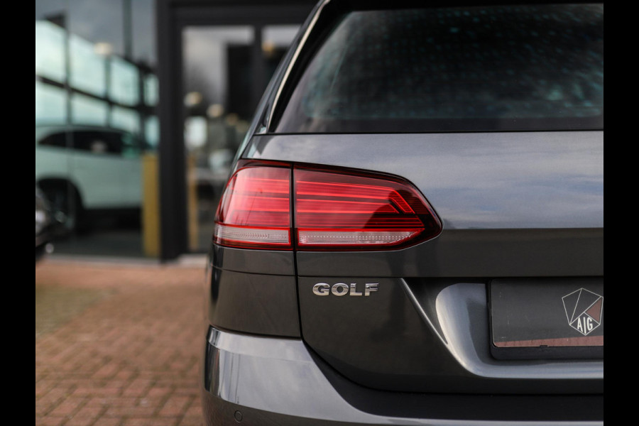 Volkswagen GOLF Variant 1.5 TSI Highline Business R -Line | Keyless | Massage | Trekhaak | Stoelverw. | PDC