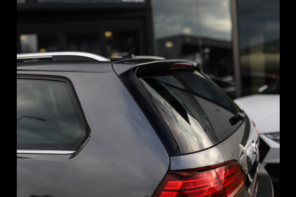 Volkswagen GOLF Variant 1.5 TSI Highline Business R -Line | Keyless | Massage | Trekhaak | Stoelverw. | PDC