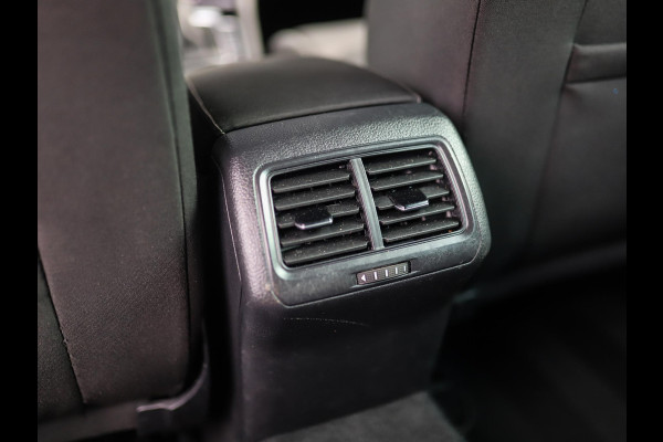 Volkswagen GOLF Variant 1.5 TSI Highline Business R -Line | Keyless | Massage | Trekhaak | Stoelverw. | PDC