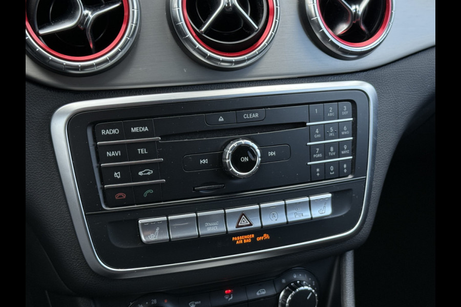 Mercedes-Benz CLA-Klasse Shooting Brake 220 4MATIC AMG-Line | Navi | CarPlay | Night Pakket | Elek. Achterklep | 18 inch