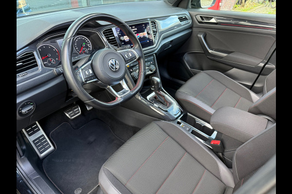 Volkswagen T-Roc 1.5 TSI Sport - Automaat - Pano/schuifdak - Navi - Parkeerhulp