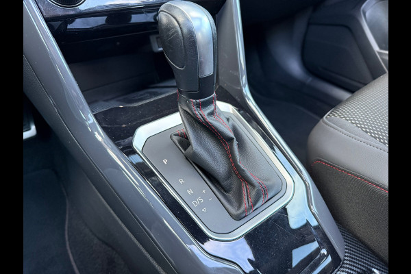 Volkswagen T-Roc 1.5 TSI Sport - Automaat - Pano/schuifdak - Navi - Parkeerhulp