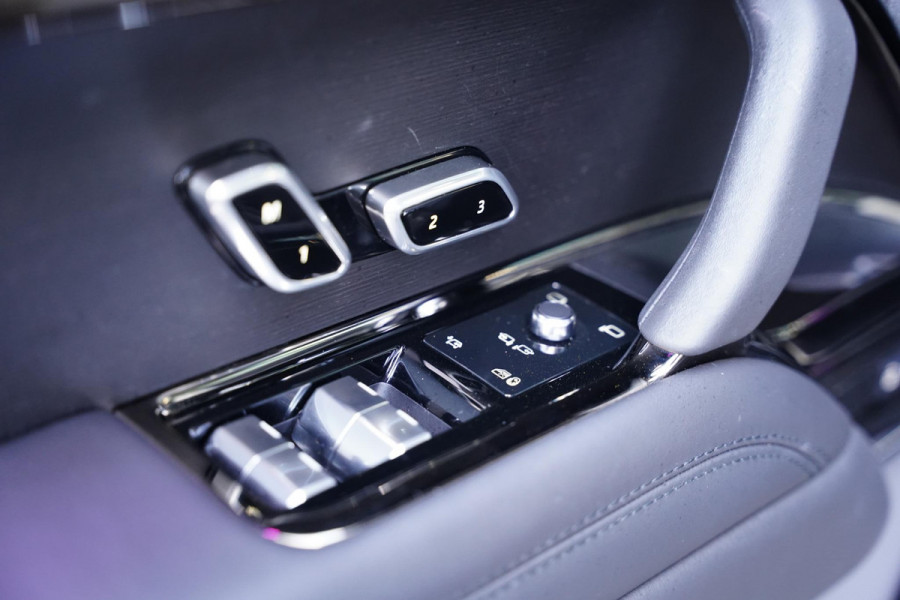 Land Rover Range Rover Sport 3.0 P550e Autobiography PHEV | Satin Grey Metallic | Urban UC-6