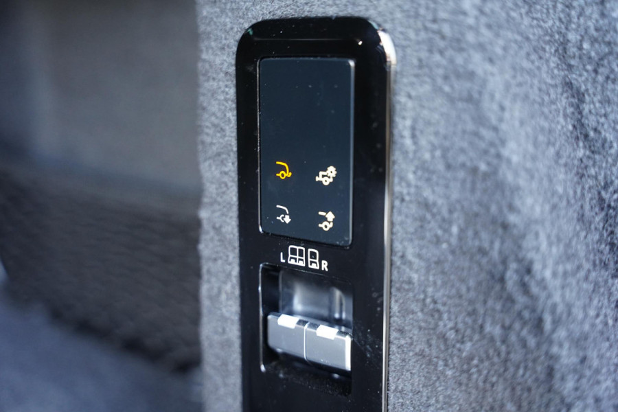 Land Rover Range Rover Sport 3.0 P550e Autobiography PHEV | Satin Grey Metallic | Urban UC-6