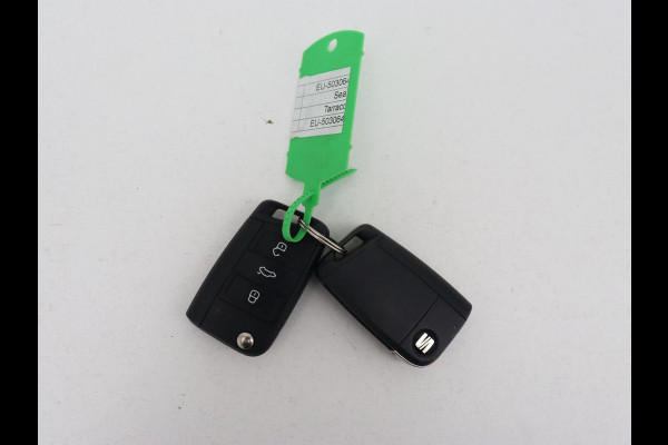 Seat Tarraco 1.4 TSI e-Hybrid PHEV Xcellence | Panoramadak | Leder | Trekhaak | Stoel & achterbankverwarming | Adaptive cruise | Carplay | Camera | Digital Cockpit | Navigatie | Plug In