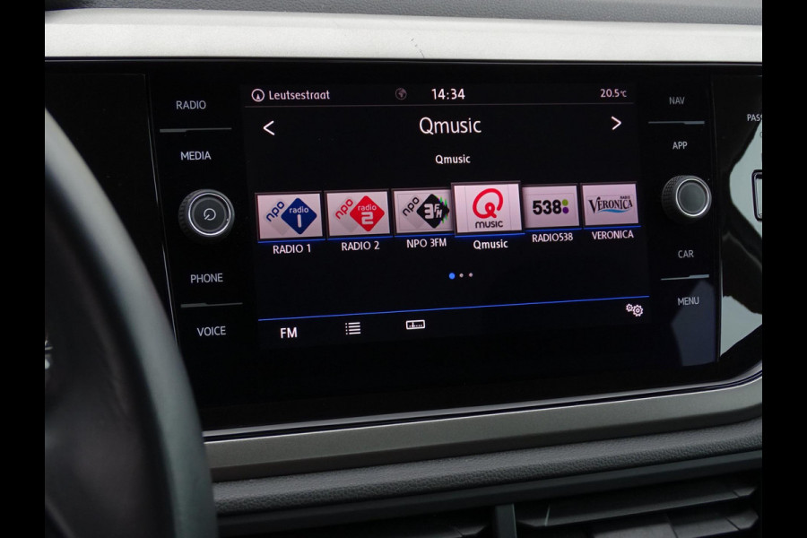 Volkswagen Polo 1.0 TSI Parkeersensor Carplay Navi Adapt Cru