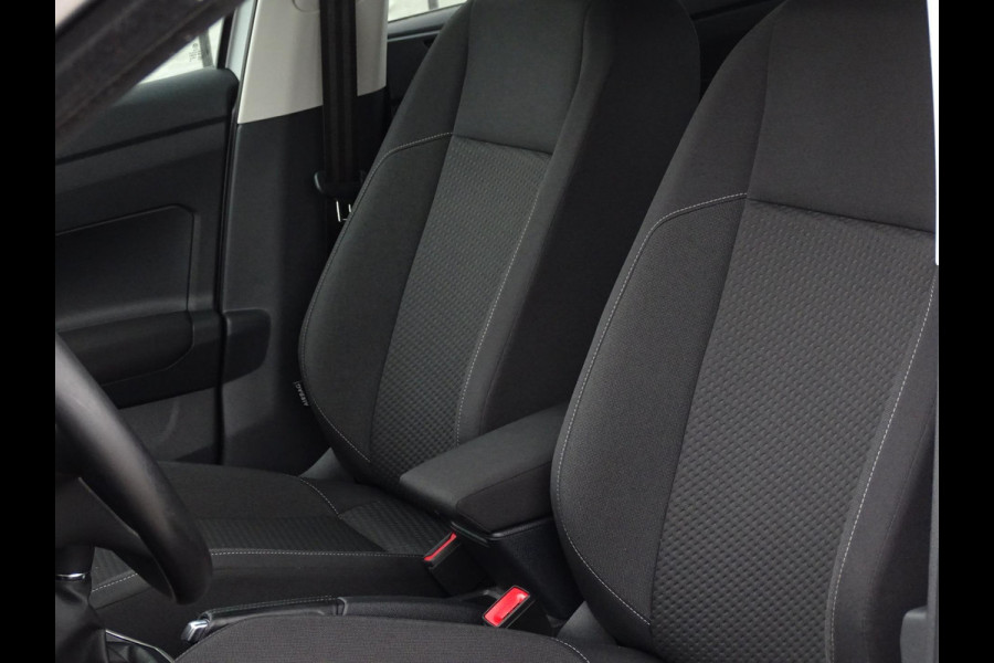 Volkswagen Polo 1.0 TSI Parkeersensor Carplay Navi Adapt Cru
