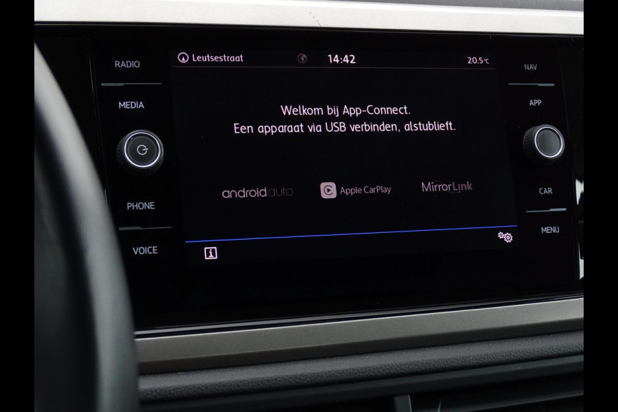 Volkswagen Polo 1.0 TSI Parkeersensor Carplay Navi Adapt Cru