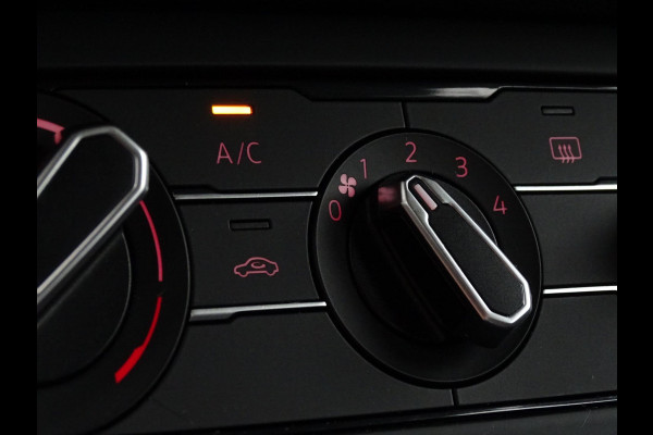 Volkswagen Polo 1.0 TSI Parkeersensor Carplay Navi Adapt Cru