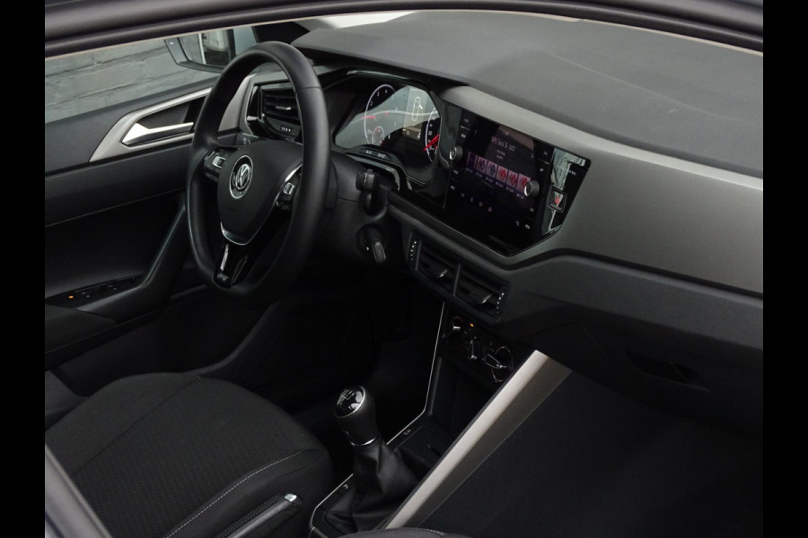 Volkswagen Polo 1.0 TSI Parkeersensor Carplay Navi Adapt Cru