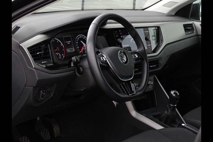 Volkswagen Polo 1.0 TSI Parkeersensor Carplay Navi Adapt Cru