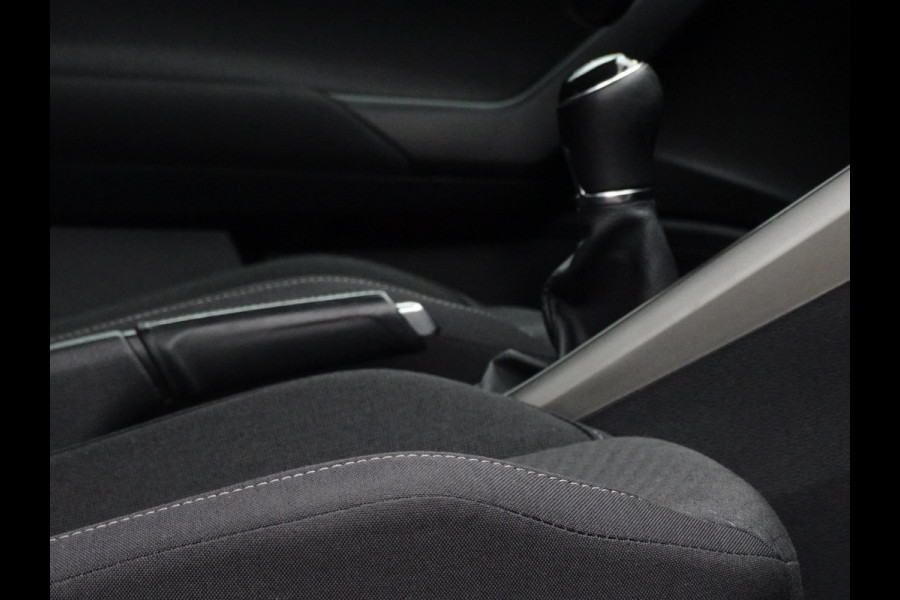 Volkswagen Polo 1.0 TSI Parkeersensor Carplay Navi Adapt Cru