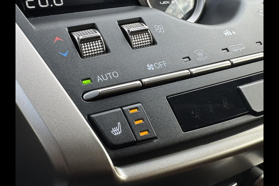 Lexus NX 300h AWD Luxury Line Trekhaak DAB Camera Navigatie Led Lane assist