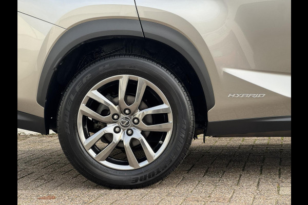 Lexus NX 300h AWD Luxury Line Trekhaak DAB Camera Navigatie Led Lane assist