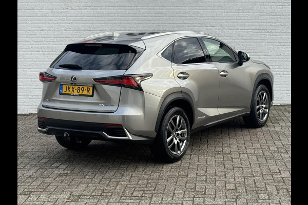 Lexus NX 300h AWD Luxury Line Trekhaak DAB Camera Navigatie Led Lane assist