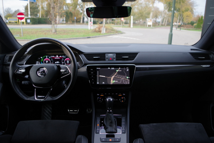 Škoda Superb Combi 1.4 TSI iV 218 PK Sportline BNS PHEV, 4 x Stoelverwarming, 360 Camera, DCC,