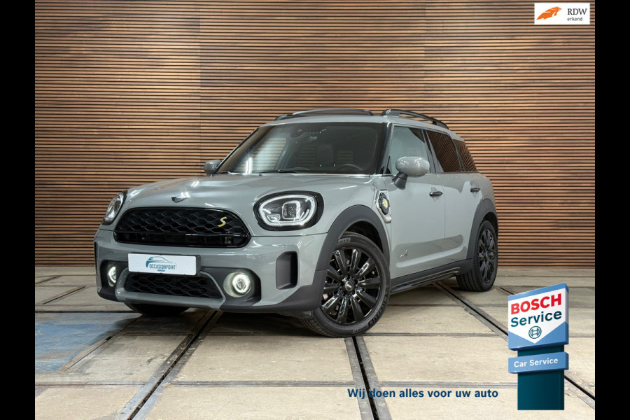 MINI Countryman 2.0 Cooper S E ALL4 | Pano | Sportstoelen | LED | Camera | 18inch | Privacy Glass | Navi