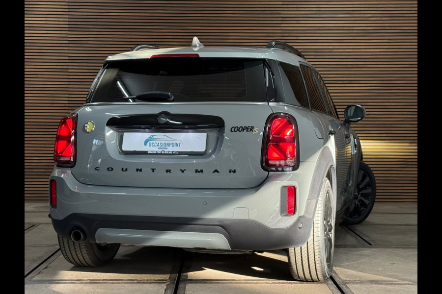MINI Countryman 2.0 Cooper S E ALL4 | Pano | Sportstoelen | LED | Camera | 18inch | Privacy Glass | Navi