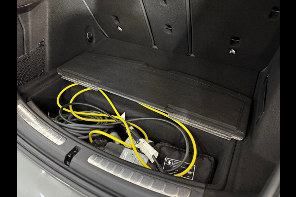 MINI Countryman 2.0 Cooper S E ALL4 | Pano | Sportstoelen | LED | Camera | 18inch | Privacy Glass | Navi